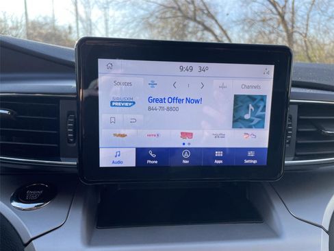 Used 2022 Ford Explorer XLT w/ Equipment Group 202A image 17