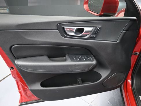 Used 2018 Volvo XC60 T6 Momentum w/ Advanced Package image 20