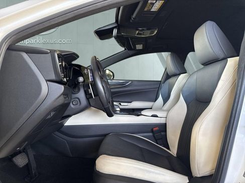 Certified 2022 Lexus NX 250 AWD image 9