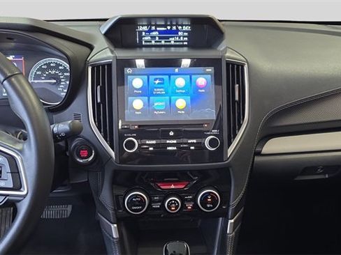 Used 2023 Subaru Forester Limited image 17