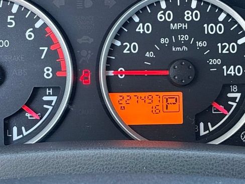 Used 2008 Nissan Pathfinder LE AWD/4WD image 16