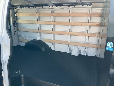 Used 2024 GMC Savana 2500 w/ Driver Convenience Package image 19