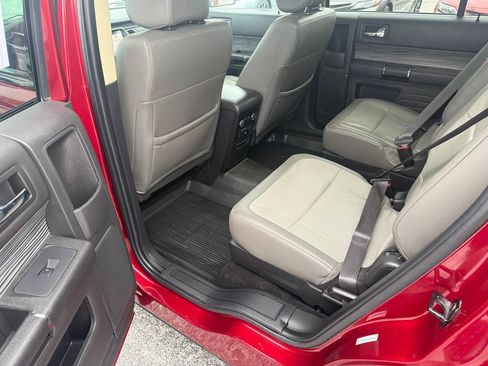 Used 2019 Ford Flex SEL w/ Equipment Group 202A AWD/4WD image 9