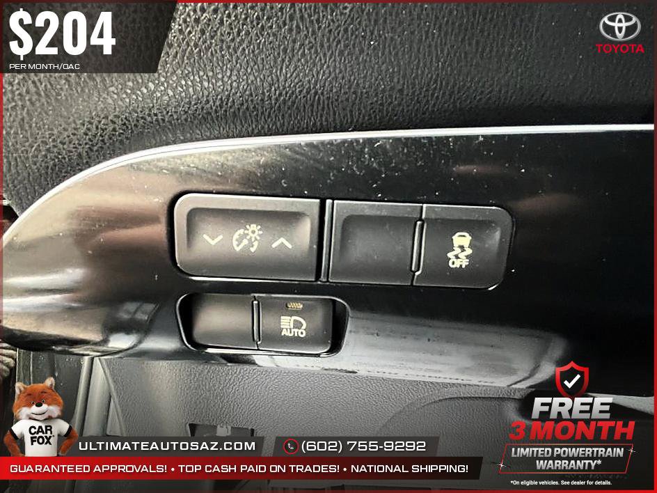 Used 2016 Toyota Prius Three Touring FWD image 21