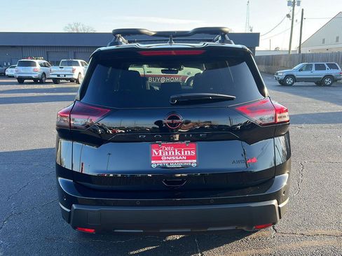 New 2026 Nissan Rogue SV image 4