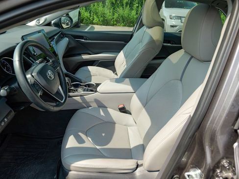 Used 2023 Toyota Camry XLE w/ Navigation Package AWD/4WD image 21