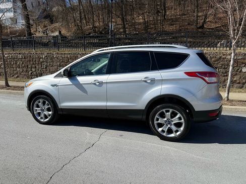 Used 2014 Ford Escape Titanium w/ Equipment Group 401A AWD/4WD image 4