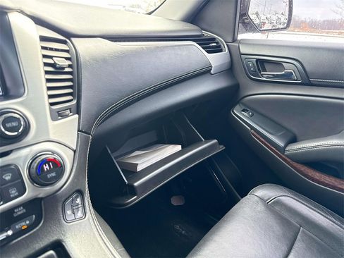 Used 2017 GMC Yukon SLT image 24