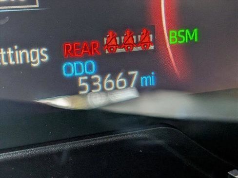 Used 2024 Toyota RAV4 XLE FWD image 11
