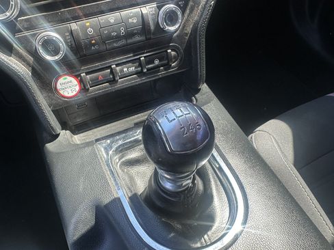 Used 2017 Ford Mustang GT RWD image 16