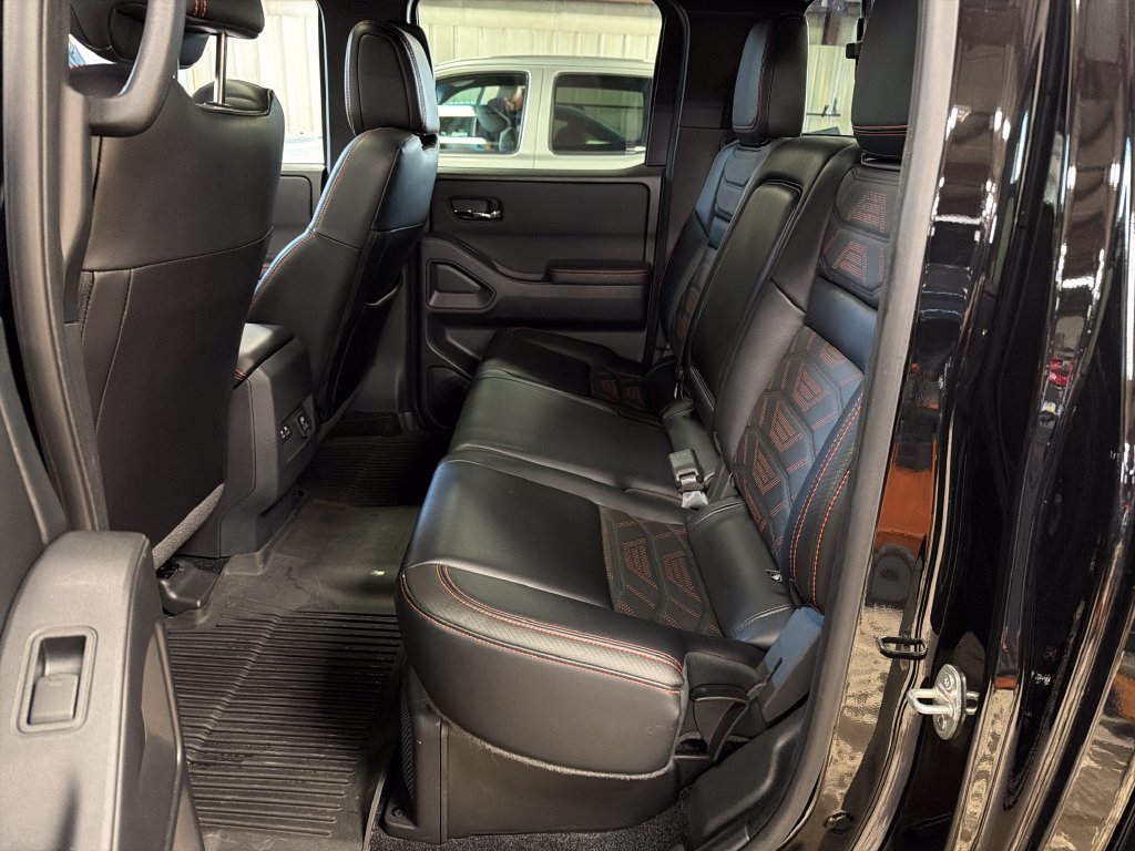Certified 2025 Nissan Frontier PRO-4X w/ Pro Premium Package AWD/4WD image 12