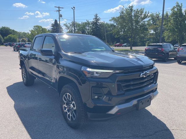 Used 2024 Chevrolet Colorado Z71 w/ Z71 Convenience Package 2 AWD/4WD image 12
