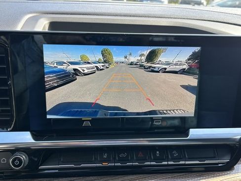 Used 2024 Chevrolet Silverado 2500 LT image 24