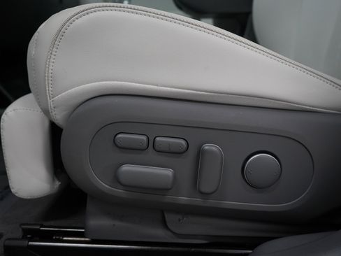 Certified 2024 Hyundai Ioniq 5 Limited image 24