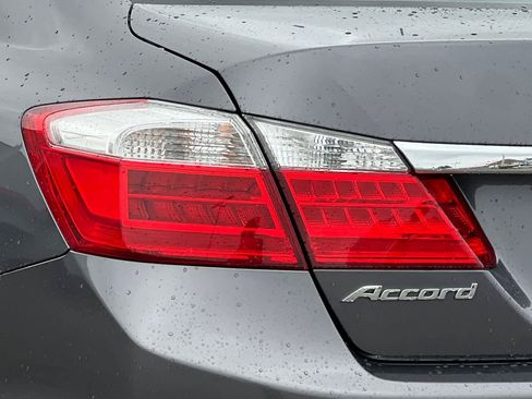 Used 2015 Honda Accord EX-L image 31