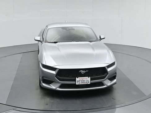 Used 2025 Ford Mustang Premium image 40