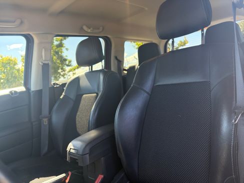 Used 2016 Jeep Patriot Sport w/ Power Value Group FWD image 14
