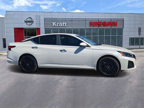 New 2025 Nissan Altima 2.5 SV w/ SV Special Edition Package image 2