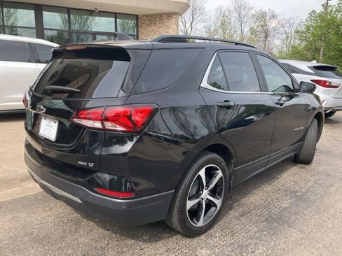 Used 2022 Chevrolet Equinox LT image 3