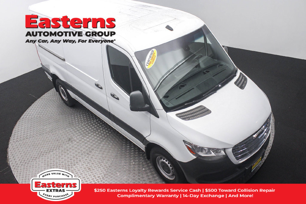 Used 2019 Freightliner Sprinter 2500 RWD image 4
