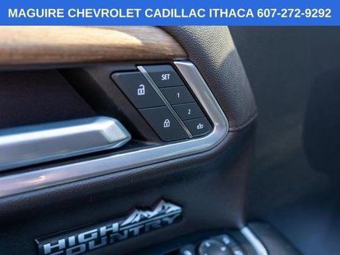 Used 2022 Chevrolet Silverado 1500 High Country w/ High Country Premium Package AWD/4WD image 23