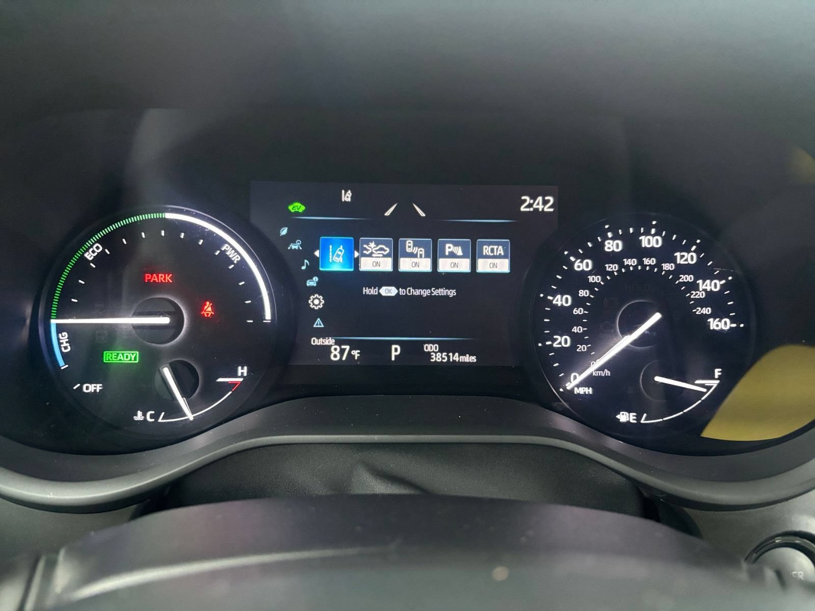 Used 2025 Toyota Sienna XLE FWD image 42