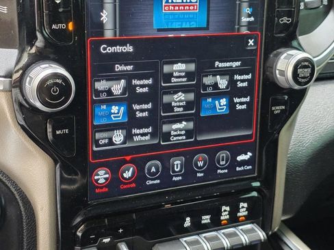 Used 2021 RAM 1500 Laramie w/ Laramie Southwest Edition AWD/4WD image 18