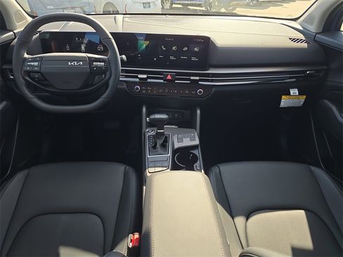 New 2026 Kia Sportage EX image 13