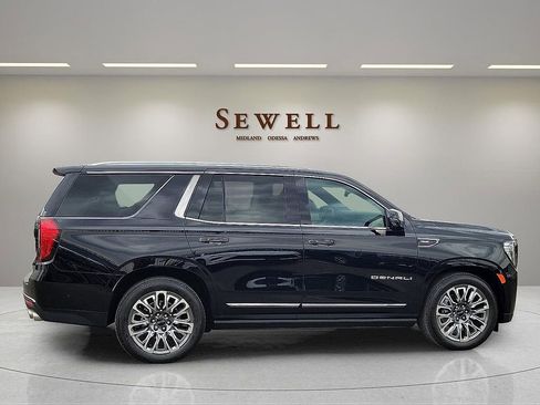 Used 2023 GMC Yukon Denali Ultimate image 6