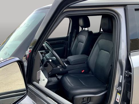 Used 2023 Land Rover Defender 110 X-Dynamic SE AWD/4WD image 7