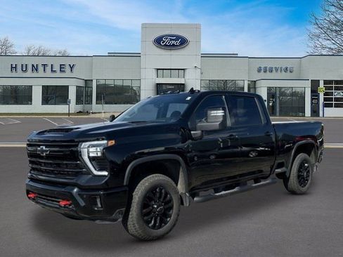 Used 2025 Chevrolet Silverado 2500 LTZ w/ Trail Boss Package AWD/4WD image 1