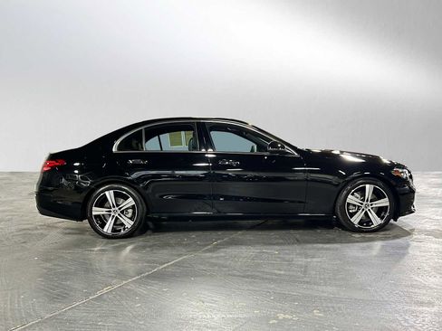 Used 2025 Mercedes-Benz C 300 4MATIC Sedan image 2