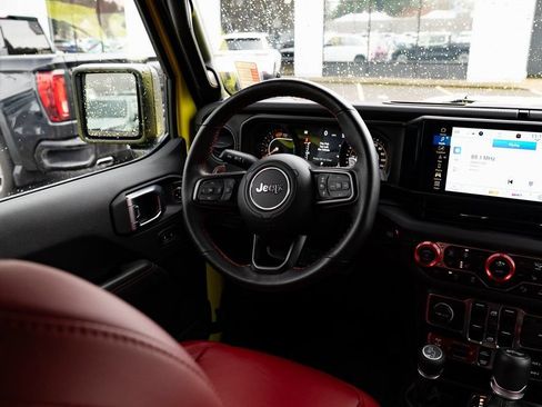 Used 2024 Jeep Wrangler Unlimited Rubicon 392 AWD/4WD image 10