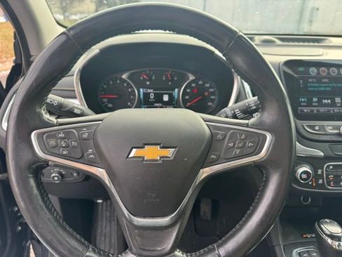 Used 2018 Chevrolet Equinox Premier image 16