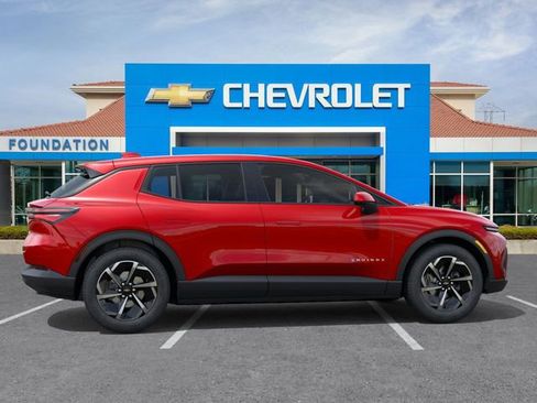 New 2026 Chevrolet Equinox EV LT image 5