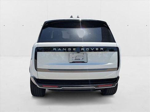 New 2025 Land Rover Range Rover SE image 8