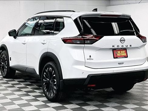 New 2026 Nissan Rogue Dark Armor FWD image 4