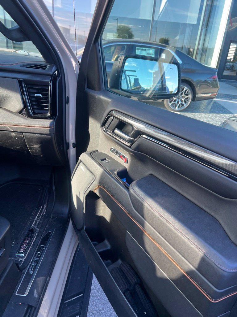 Used 2023 GMC Sierra 1500 AT4 w/ AT4 Premium Package AWD/4WD image 15