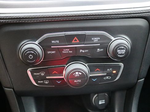 Used 2020 Dodge Charger GT w/ Plus Group image 25