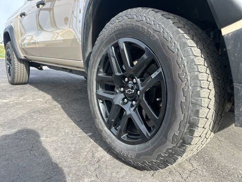 Used 2024 Chevrolet Colorado Trail Boss w/ Advanced Trailering Package image 12