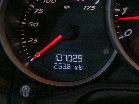 Used 2010 Porsche Cayman RWD image 12