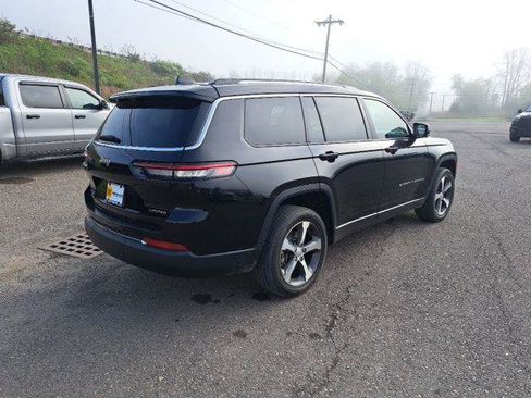 Certified 2023 Jeep Grand Cherokee L Limited w/ Luxury Tech Group II AWD/4WD image 5