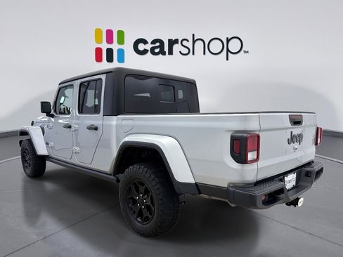 Used 2023 Jeep Gladiator Sport AWD/4WD image 3