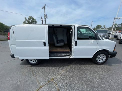 Used 2014 Chevrolet Express 1500 RWD image 15