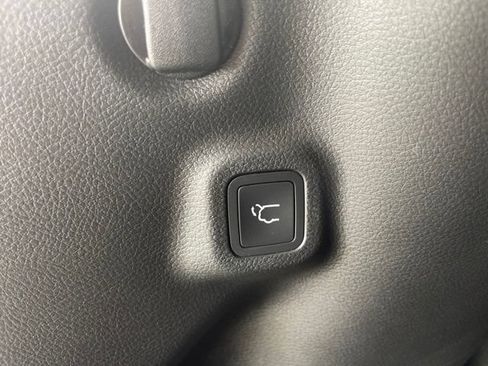 Used 2026 Jeep Compass Limited w/ Sun, Sound & Navigation Group AWD/4WD image 12