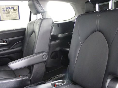 Used 2024 Toyota Grand Highlander FWD image 18