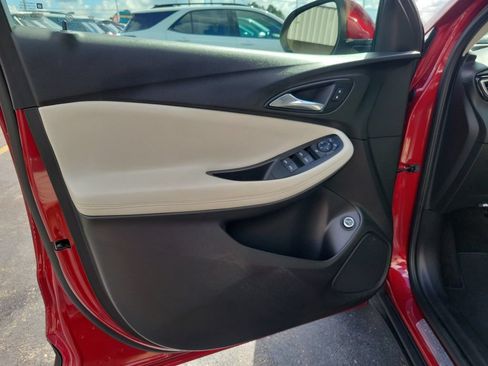 Used 2020 Buick Encore GX Select w/ Experience Buick Package FWD image 21