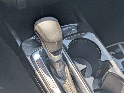 Used 2024 Chevrolet Trax LT w/ Driver Confidence Package image 19