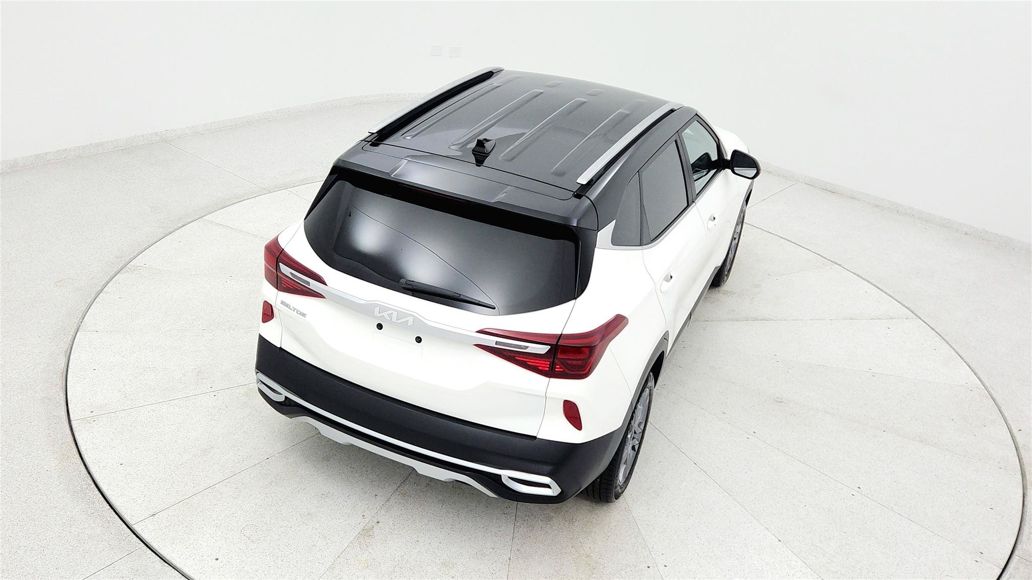 Used 2023 Kia Seltos S FWD image 36