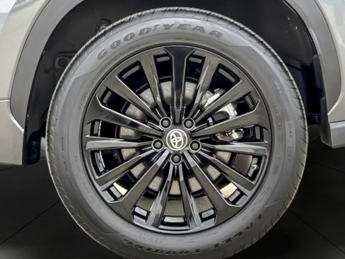 Certified 2025 Toyota Highlander XSE AWD/4WD image 26
